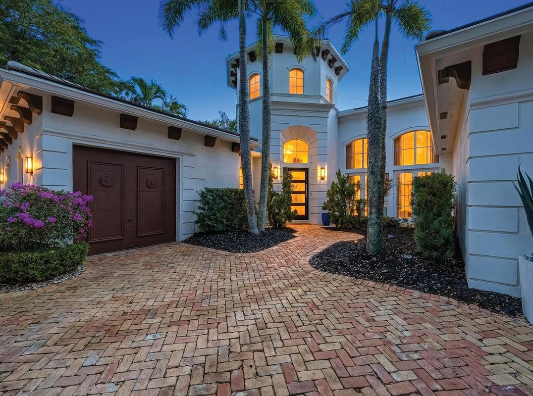 Resort-Style Pool & Summer Kitchen